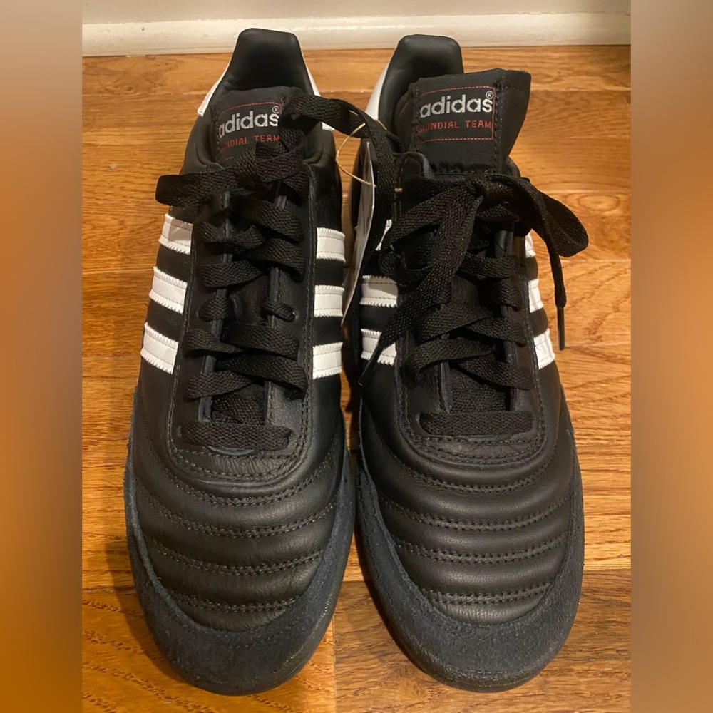 Brand New Adidas Mundial Team Turf Soccer Shoes Men's Size 7.5